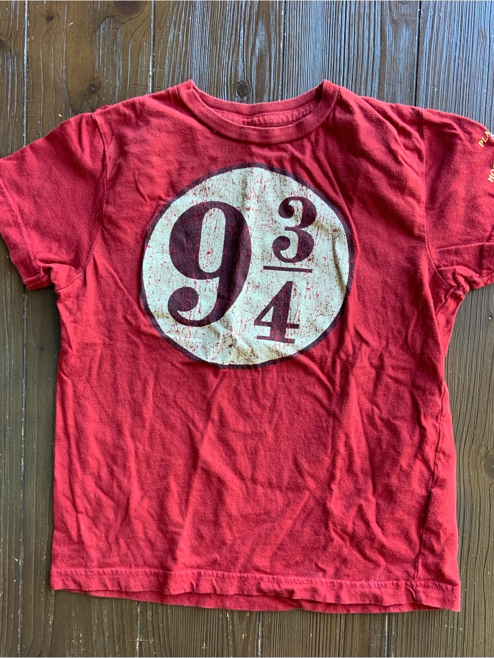 Warner Bros. Red Kids Short-Sleeve Tee with 9 3/4 Graphic